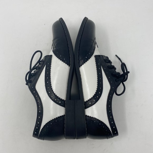 Shoe Dazzle Shoes Shoedazzle Black And White Alena Loafers Poshmark